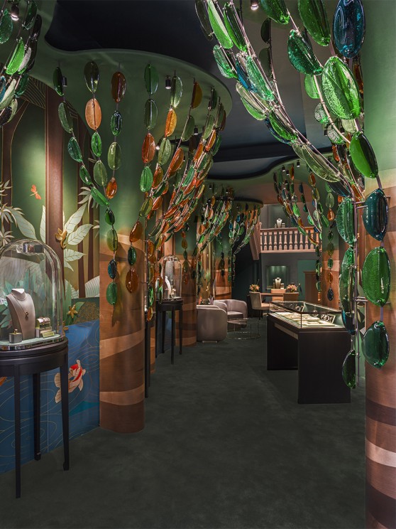 169 New Bond Street, Van Cleef & Arpels store © Van Cleef & Arpels