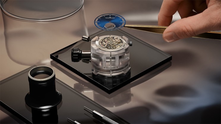 Master Hybris Mechanica Calibre 362 with a Midnight-Blue Dial's movement © Jaeger-LeCoultre