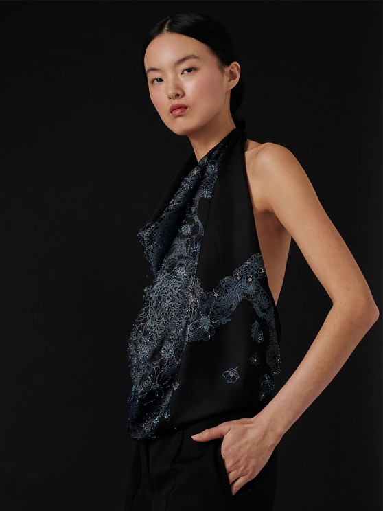 Théo de Gueltzl's Robe Légère embroidered silk scarf © Hermès